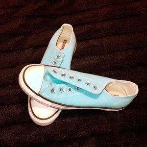 Tiffany blue Converse All Star